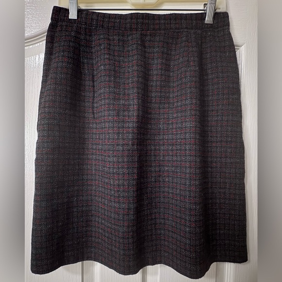 Charcoal Gray Wool Blend Skirt - Picture 1 of 3